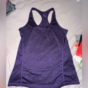 Athletic tank top